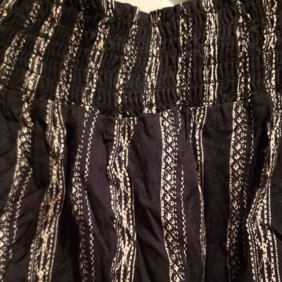 NWT - Womens Off Shoulder Romper - Picture 4 of 5